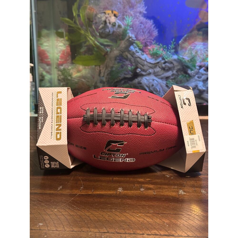 Legend advanced composite football ages 9-12 JUNIOR SIZE - Picture 2 of 4